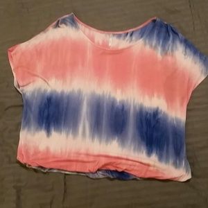 GROOVY TYE-DYED TOP
