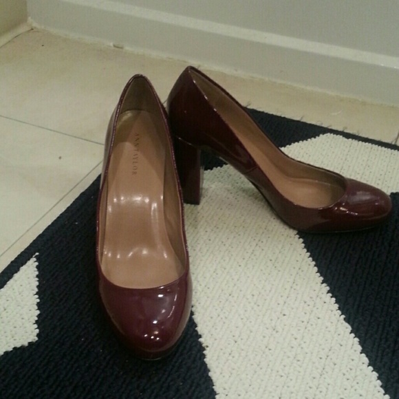Ann Taylor pumps
