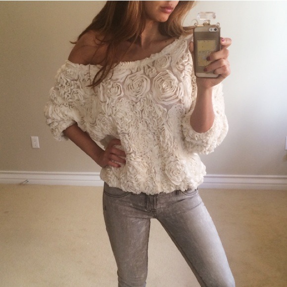 American Apparel Sweaters - Gorgeous Ivory Rose Sweater💜