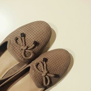 Me Too Yanissa Loafers