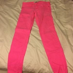 HOT pink jeans!