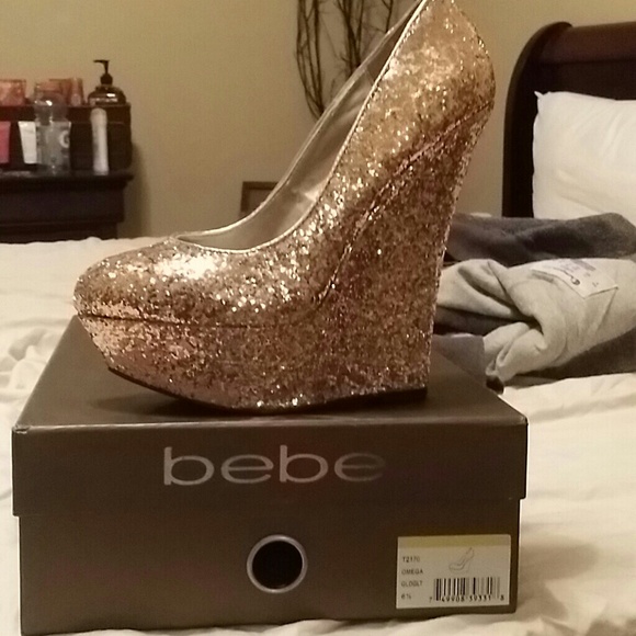 Gold glitter bebe pumps