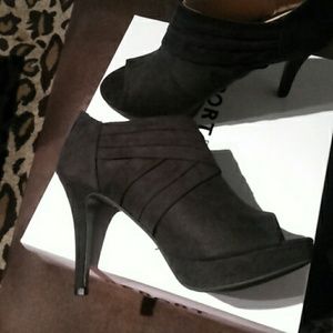 Report black peep-toe booties NWB