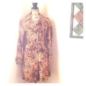 Bandolino Cheetah trench