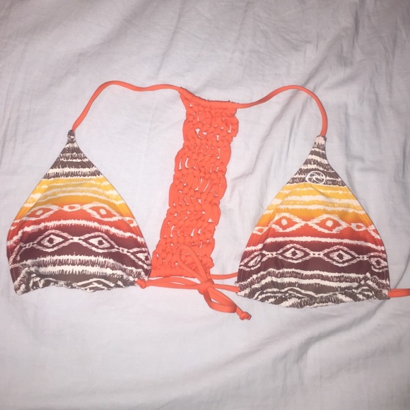 Tie in the front top