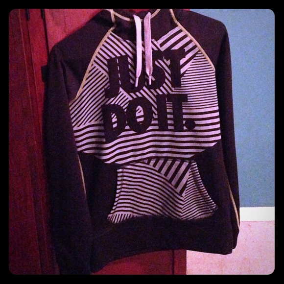 Nike Tops - Nike Thermal-Fit Hoodie