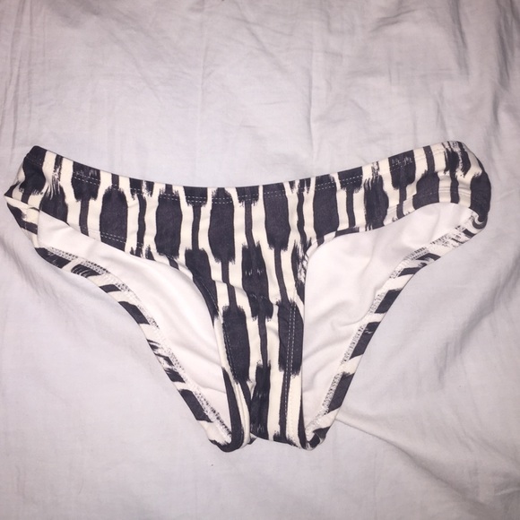 Black and white pattern bottoms