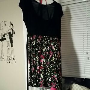 ***DONATED***Floral knit dress
