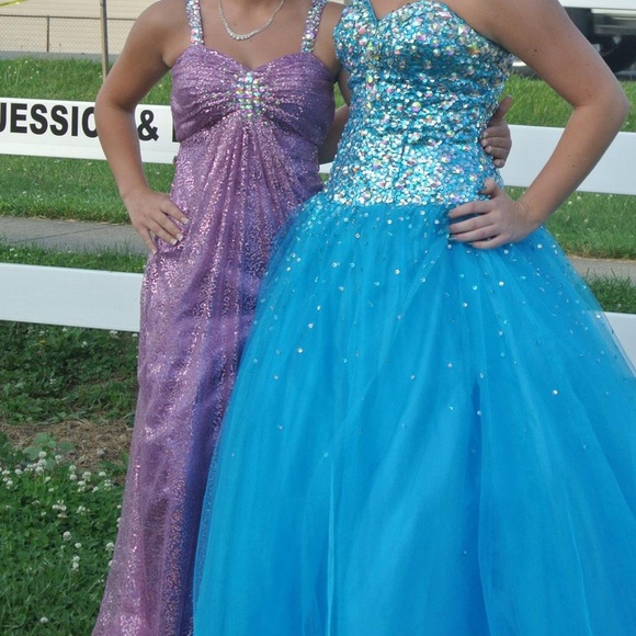 Dresses & Skirts - Prom dress