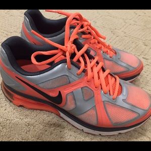 Nike Airmax sneakers