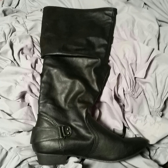 Motorcycle boots