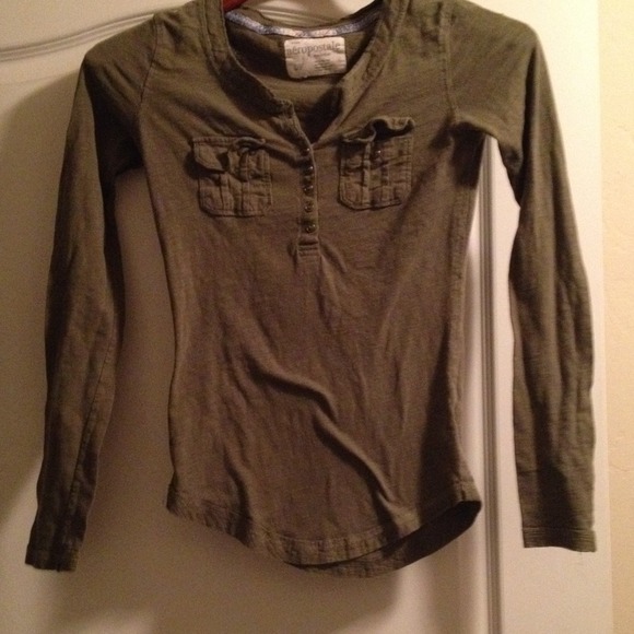 Forest green top.