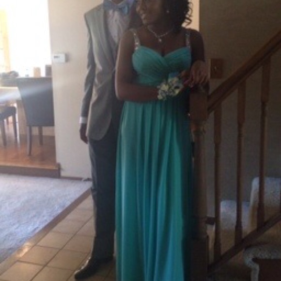 Beautiful Prom dress - Picture 1 of 3
