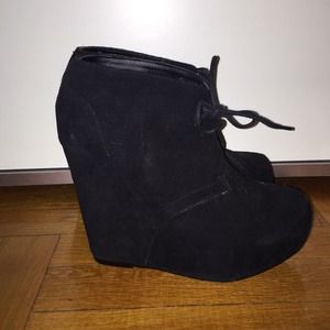 Steve Madden booties