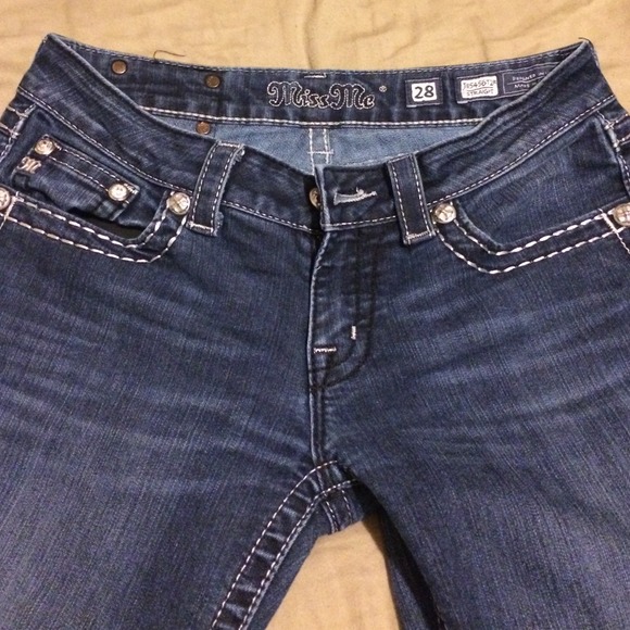 Miss Me 28 inseam 31 - Picture 3 of 4