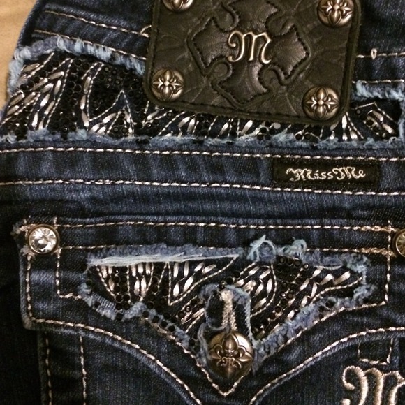 Miss Me 27 inseam 33 - Picture 4 of 4