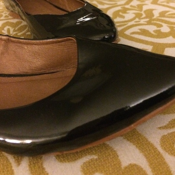 Cute flats - Picture 3 of 3