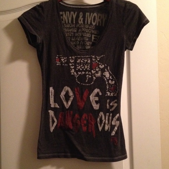 Hot topic shirt