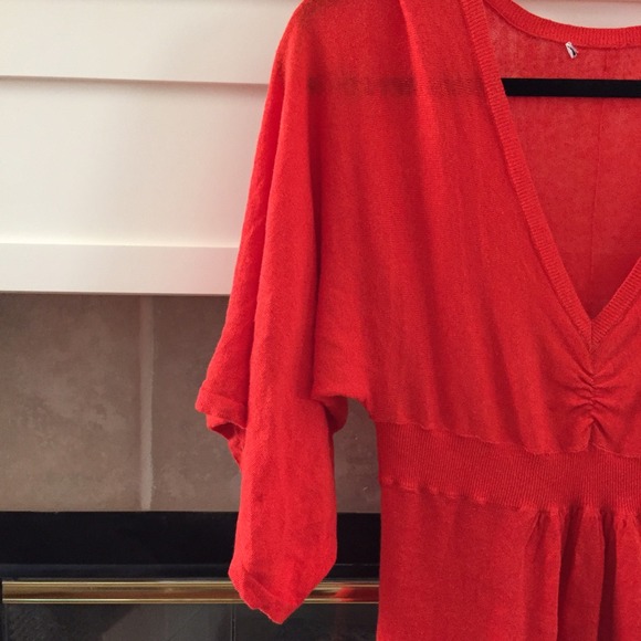 Orange Red Top - Picture 4 of 4