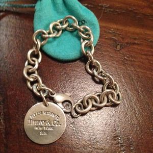 Moving need to sell!!! Return to Tiffany bracelet