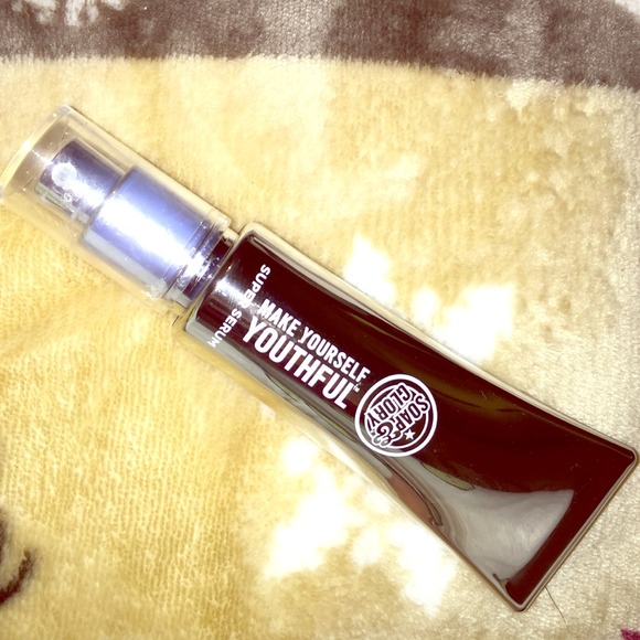 Soap and glory! Make yourself youthful serum.
