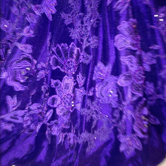 PROM DRESS - Picture 2 of 3