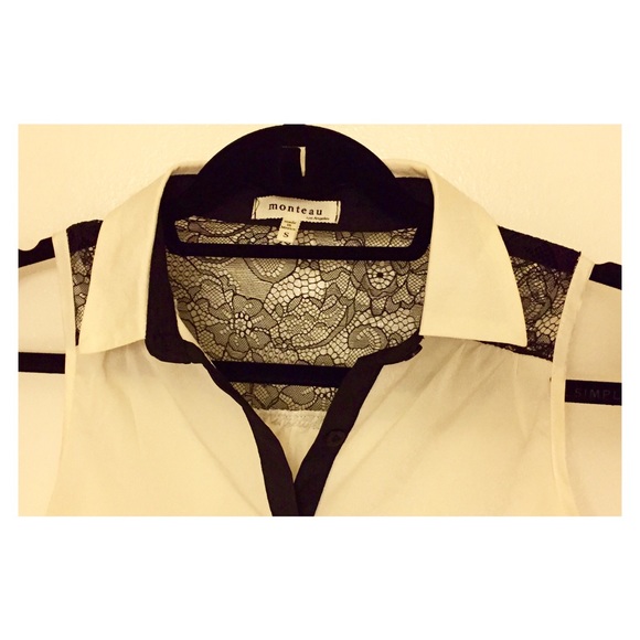 Sleeveless blouse with lace detail! - Picture 3 of 3