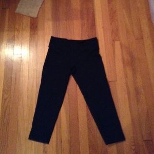 🌸Reflex Capri Leggings🌸