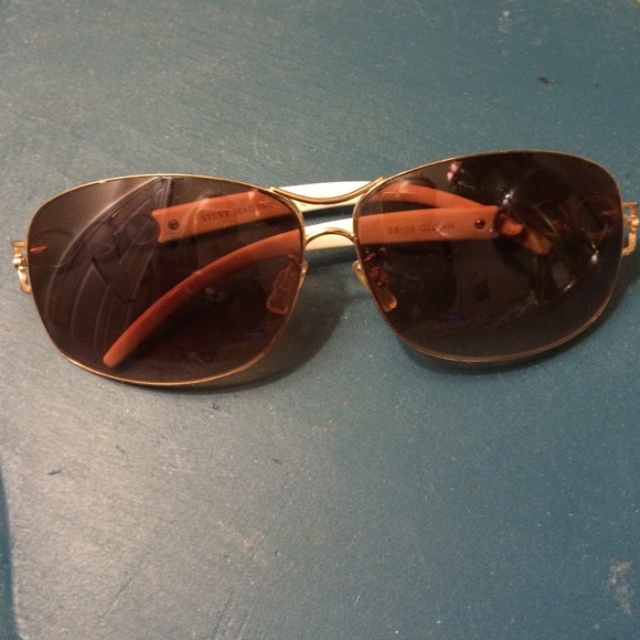 Steve Madden sunglasses