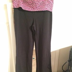 2 pair of Victoria's Secret Pink Yoga Pants