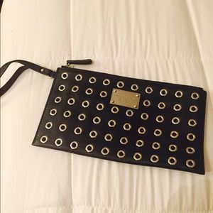 Michael Kors Grommet large wristlet