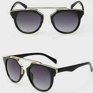 Stylish Black &Gold Sunglasses