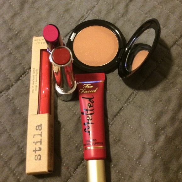 Makeup bundle