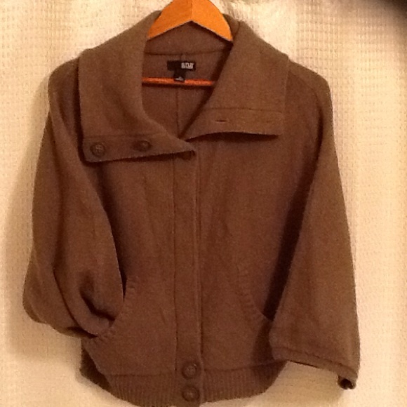 SOLD-Warm brown sweater