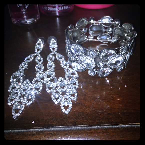Jewelry bundle