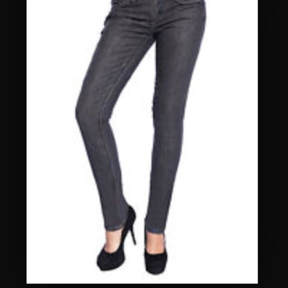 STRAIGHT LEG JEAN JEGGINGS