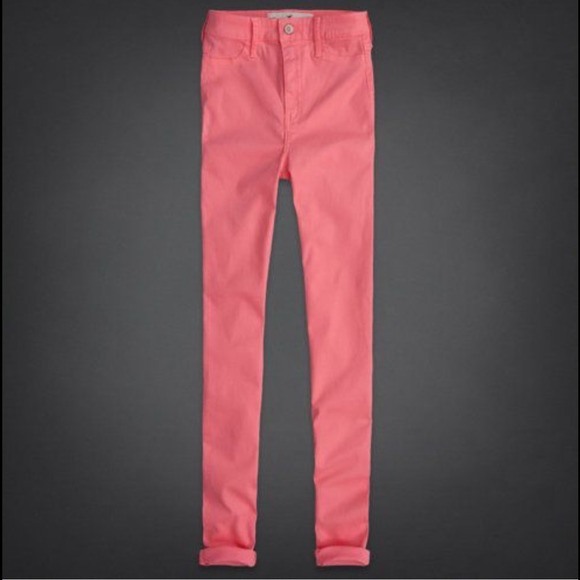 Pink hollister jeans. Gently used! Size 7R w28 L29