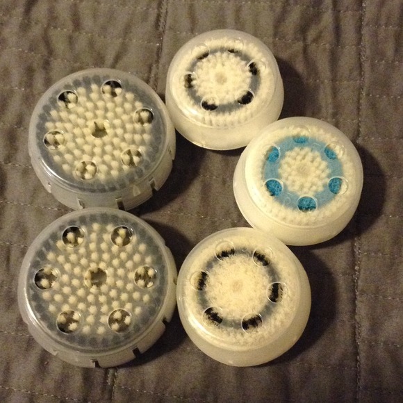 Clarisonic brush head