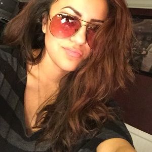 Sunglasses that pass as real ray bans❤️