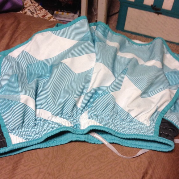 Large track short