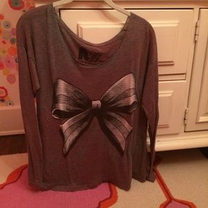 Bow long sleeve top