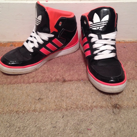 Adidas  sneakers size 5