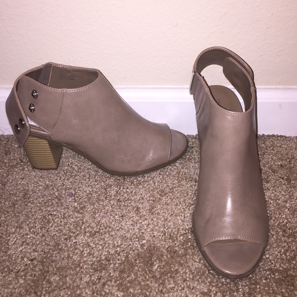 Madden Girl Open toed boots