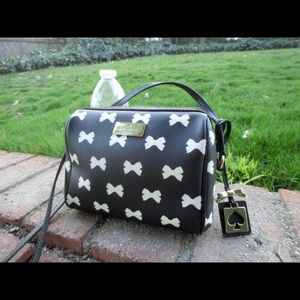 Kate spade cute bows small crossbody  bag