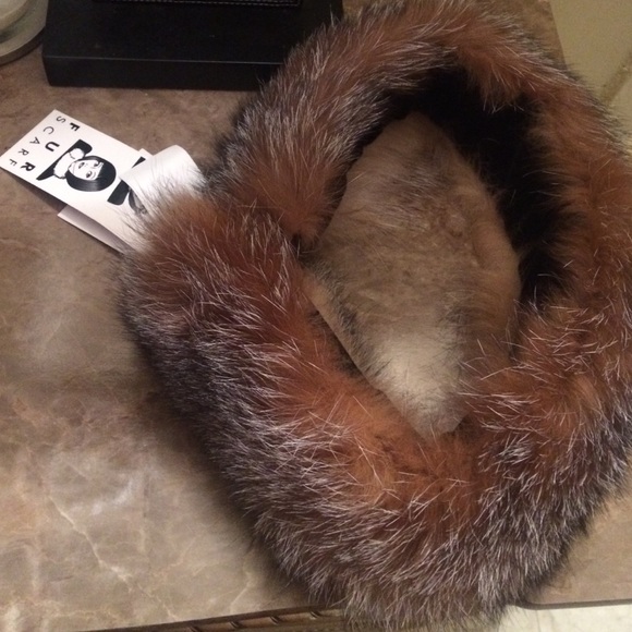 SOLD !!! Surrell REAL Fox Fur Headband/Scarf - Picture 1 of 4