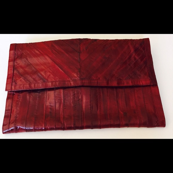(BUNDLED SOLD)) Vintage Eel Skin Clutch Purse