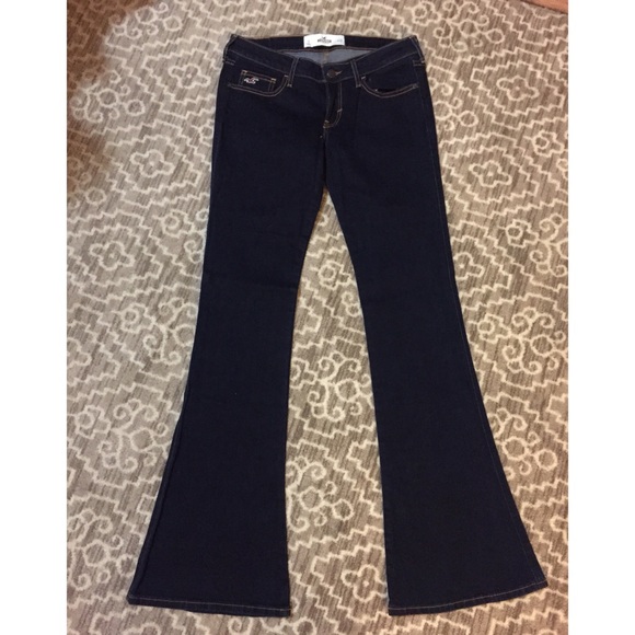 Like-new! Hollister dark rinse flare jeans