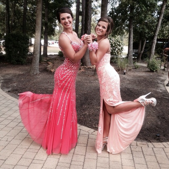 Prom dress - Picture 4 of 4