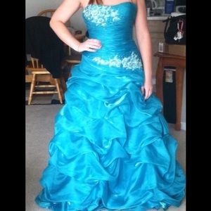 Prom dress size 6