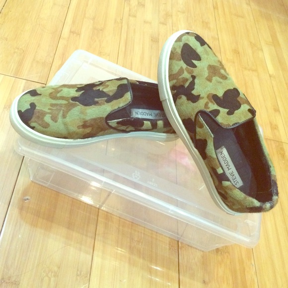 Steve Madden sneakers